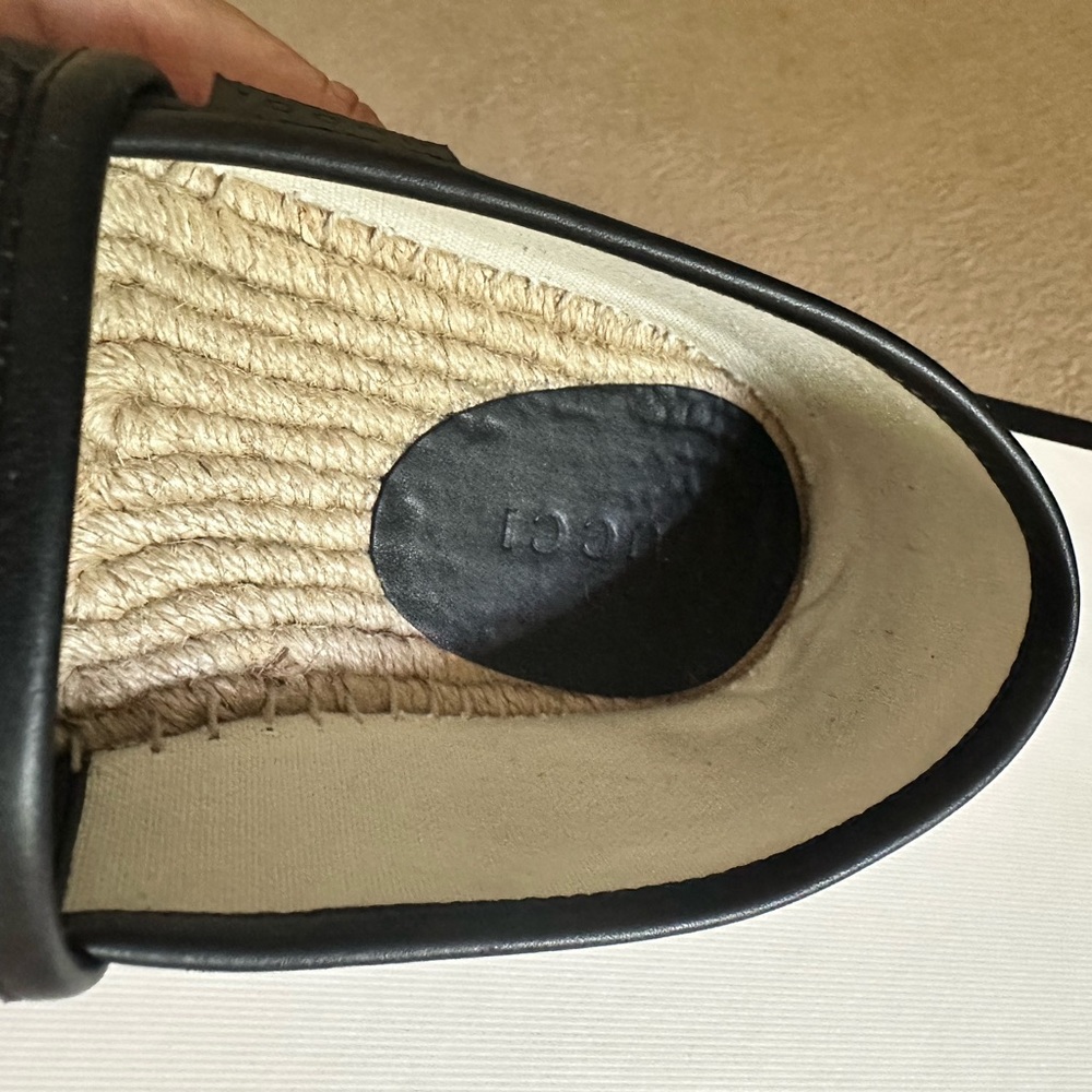 Gucci shoes size 8US, I just wore them out 3 times their on perfect condition - Picture 11 of 14